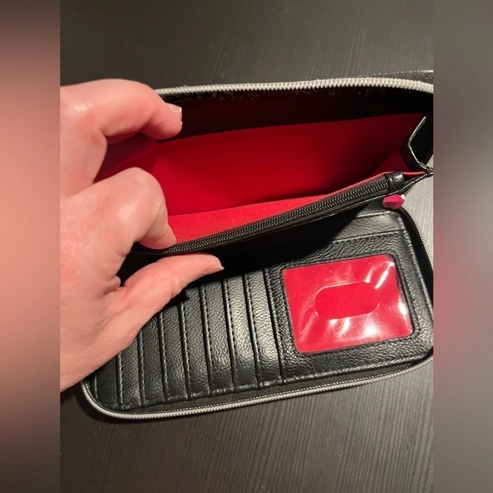 Funko POP! Wallet - Seinfeld (City) Full Size w/ Zip Closure